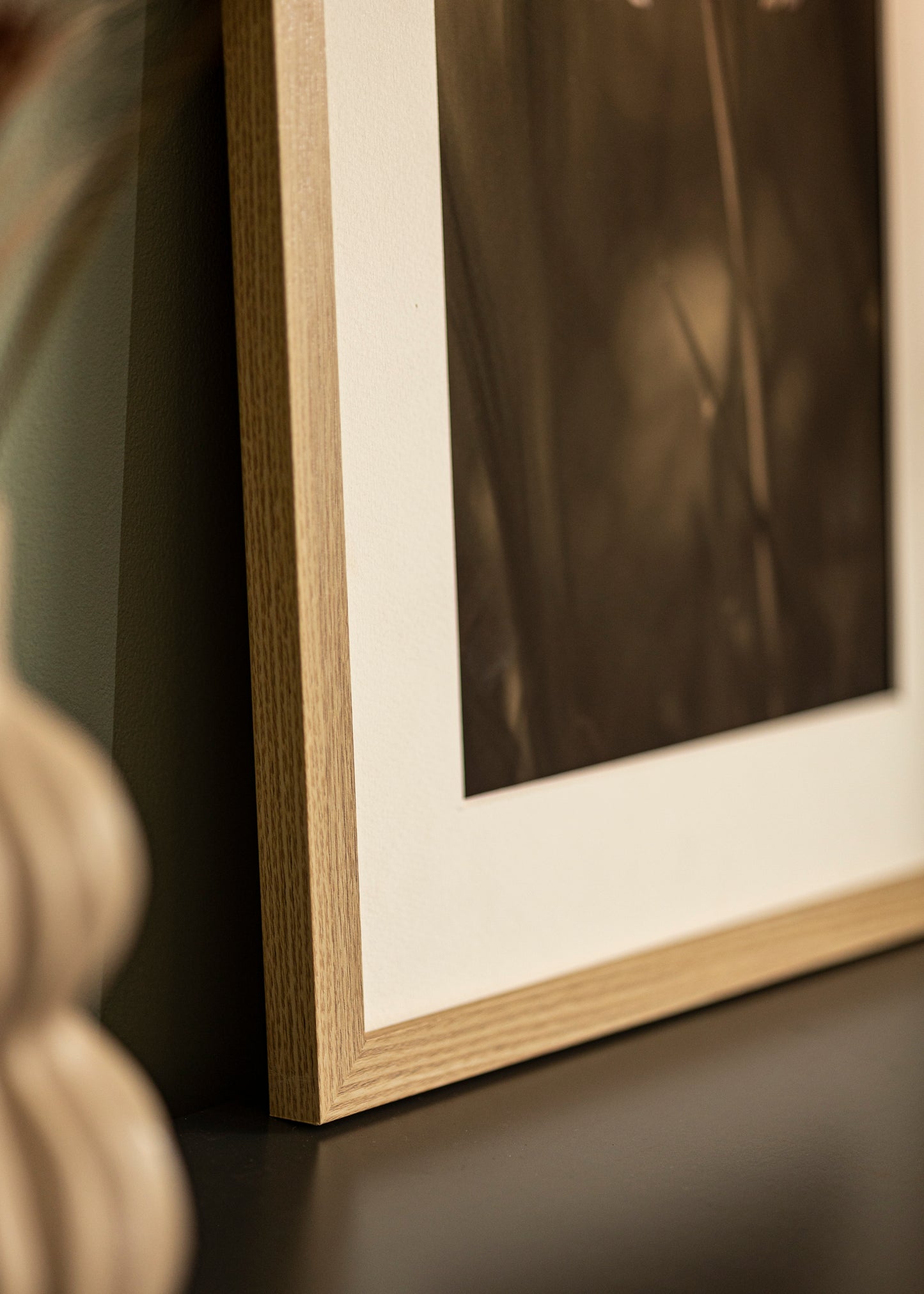 Frame Selection Oak 20x30 inches