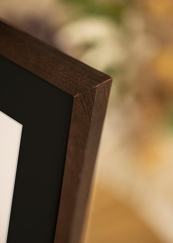Ram med passepartou Frame Selection Walnut 30x40 cm - Picture Mount Black 8x12 inches