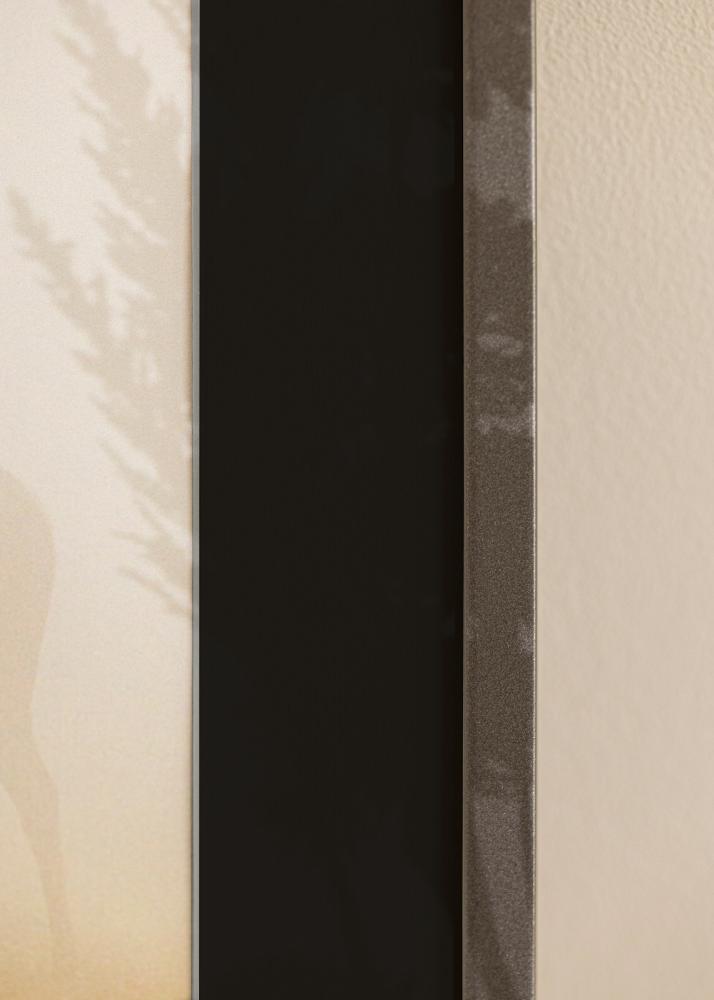Ram med passepartou Frame Edsbyn Graphite 40x70 cm - Picture Mount Black 25x60 cm